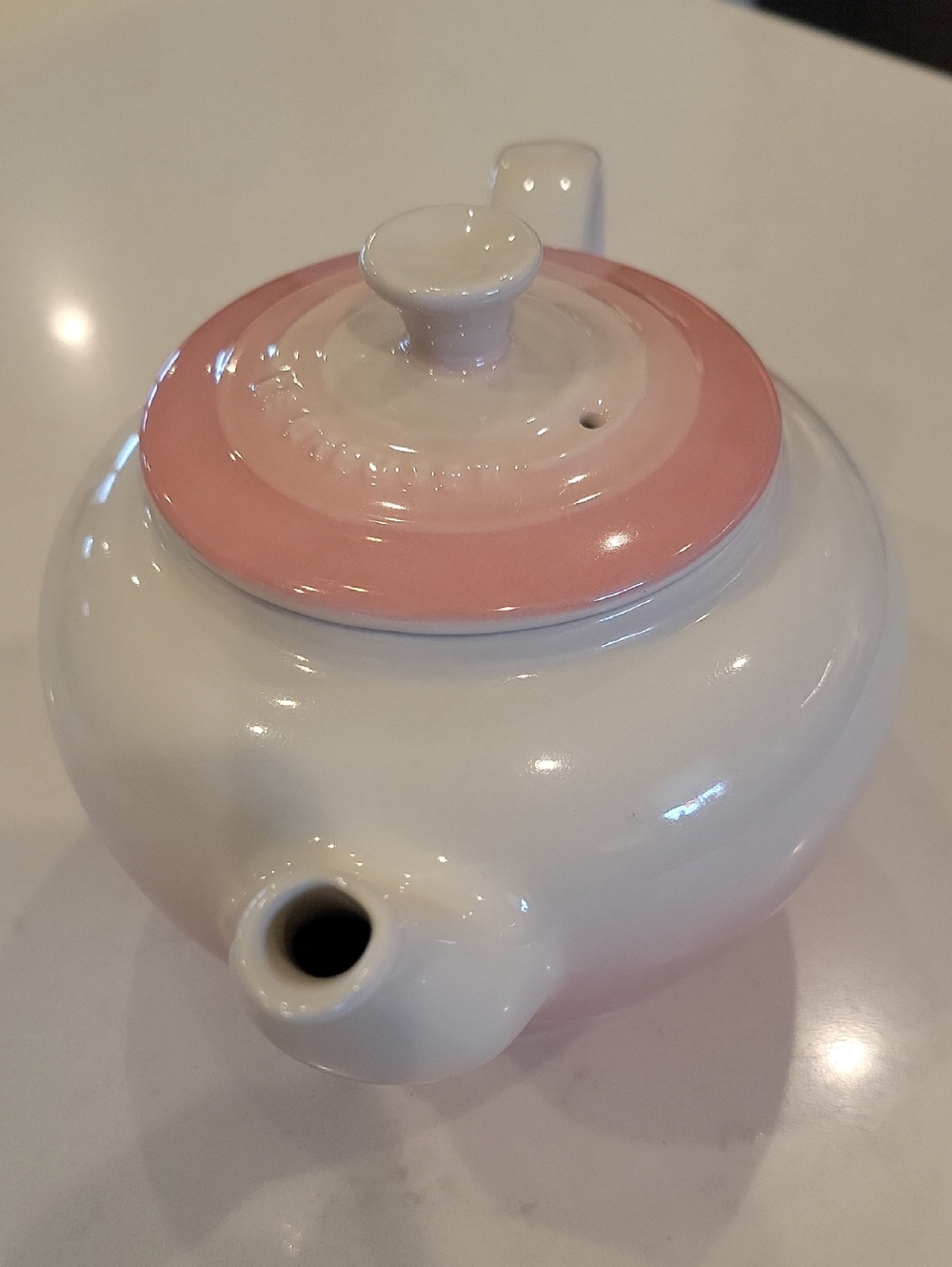 Le Creuset Shell Pink Powder Pink Teapot